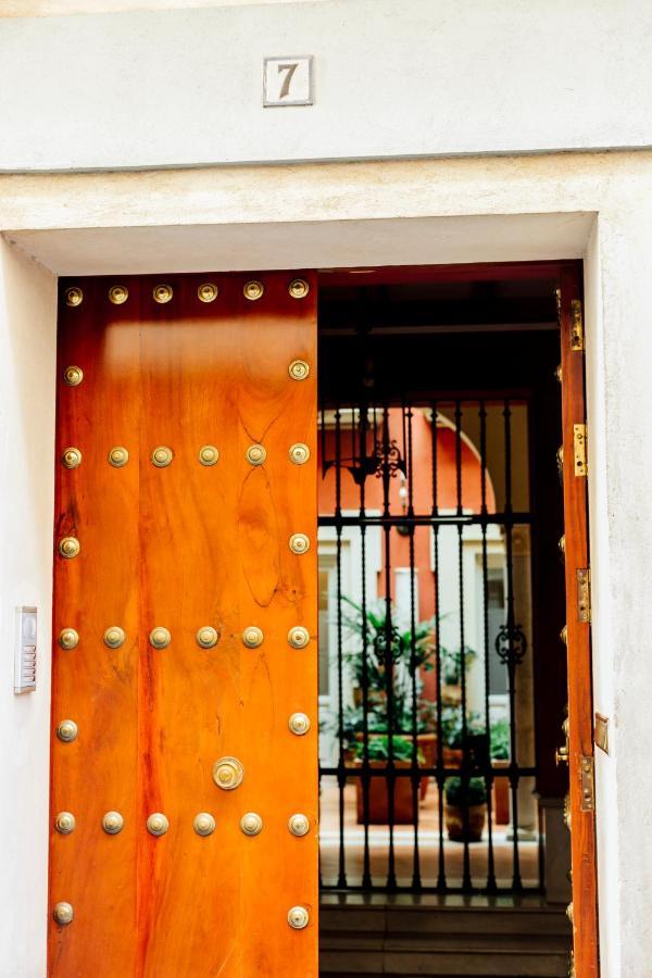 セビリア Casa Patio Del Siglo XIXアパートホテル エクステリア 写真